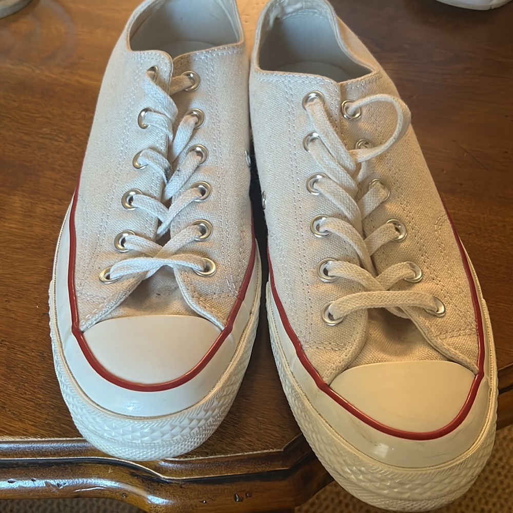 Converse all star Chuck Taylor original Sz7.5(men) 9(women)